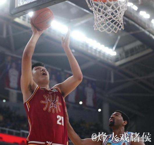 卡姆-斯潘塞近两战投篮精准:19中15、三分16中13 卡姆-斯潘塞近两战投篮精准:19中15、三分16中13